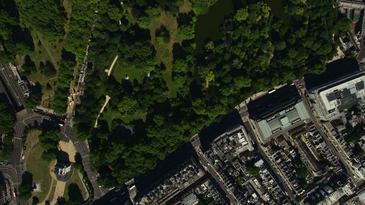 London from Above, an Aerial film shown full frame