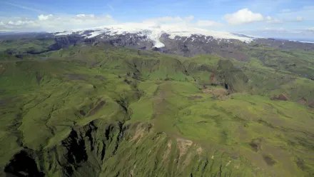 Iceland Snow Caps Aerial wallpaper